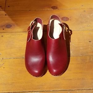 Bryr Clogs